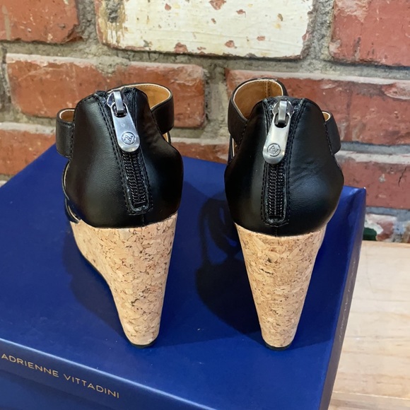 Adrienne Vitadini Chacka wedge heel sandal NIB - Picture 7 of 13